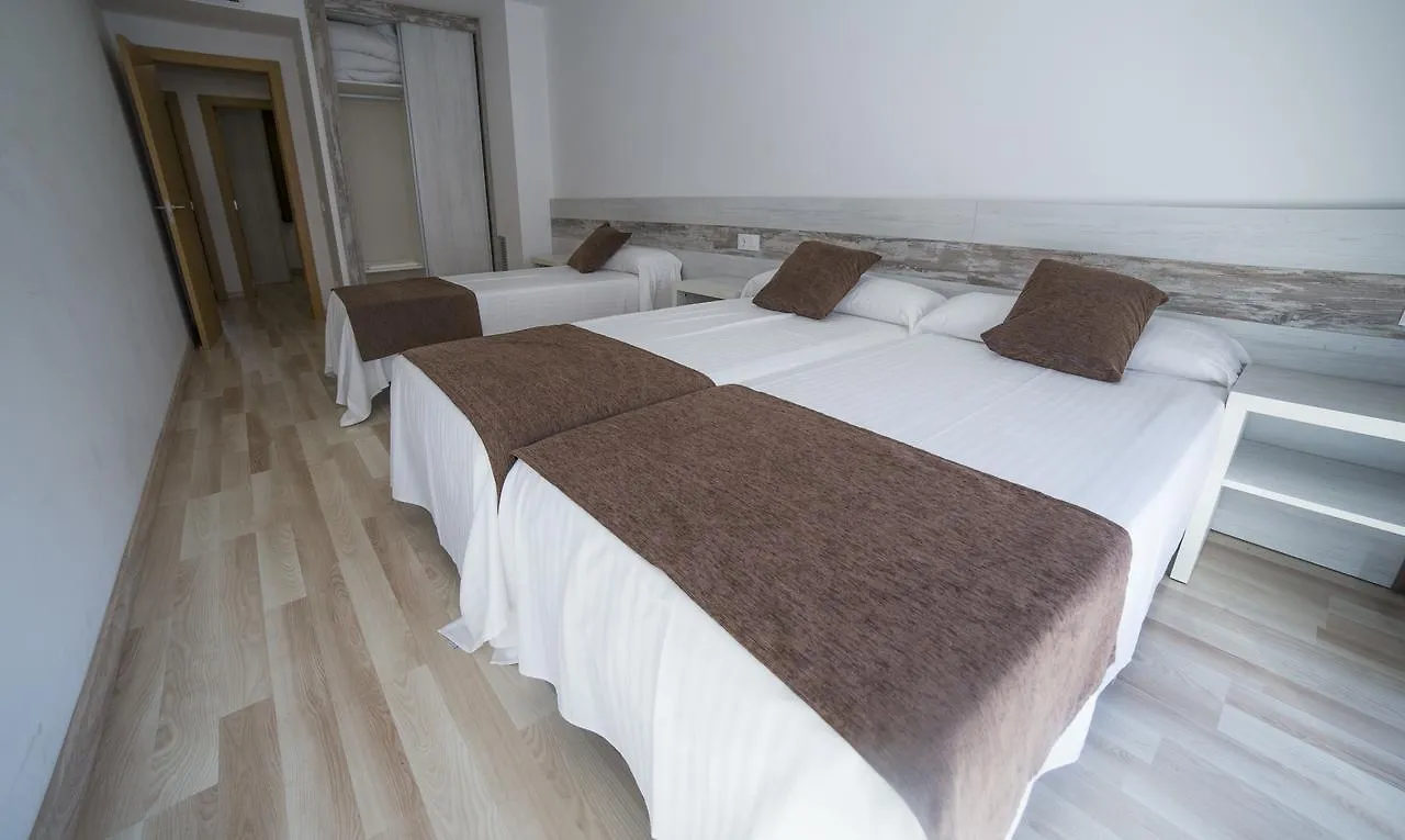 Apartaments Ponent Lloret de Mar 0*,